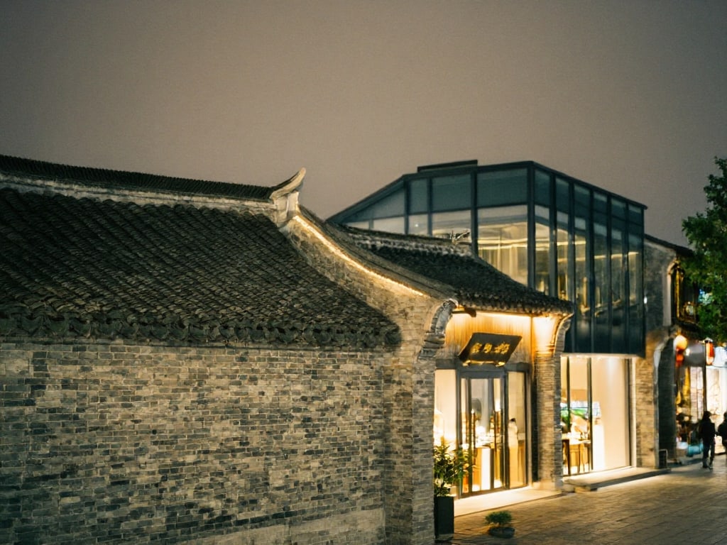 熙南里 · 青砖与玻璃的对撞